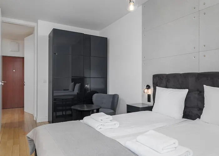 13Th Floor Arkadia Apartment By Nyx Apart